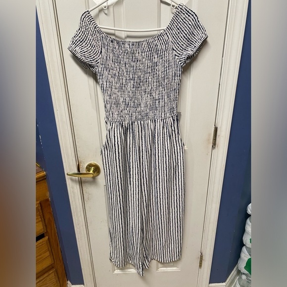 J for Justify NWT Women's Smocked Jumpsuit Multicolor Striped Wide Leg Size L - Picture 1 of 7